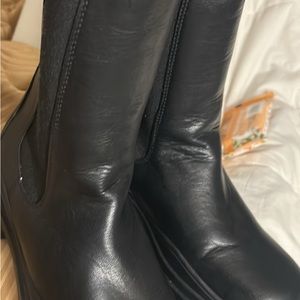 Black boots worn once